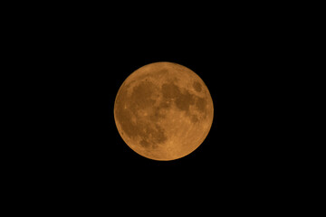 Luna anaranjada