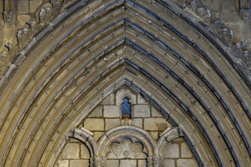 Obraz premium interior of the cathedral gothic cathedral of barcelona midevil architecture