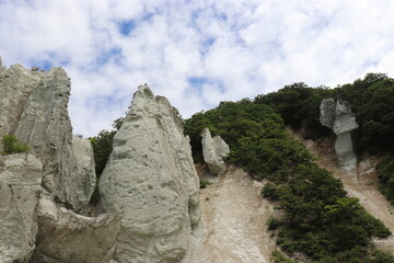 自然が作り出した大岩
