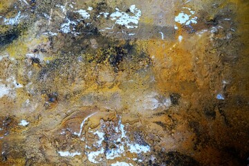 Alte verwitterte gelb-grau-wei&szlig;e Stofffl&auml;che als Hintergrund