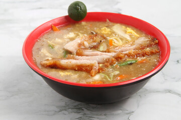 Freshly cooked Filipino food called Lomi