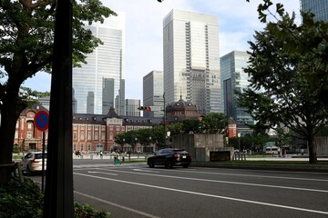 Obraz premium Japan, Chiyoda-ku, Tokyo, July 2022.Buildings around Tokyo Station Marunouchi.