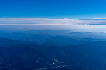 上空から見る山脈