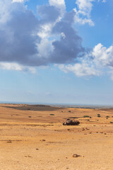 Fototapeta na wymiar un paysage désertique en Tunisie 