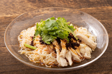 激辛よだれ鶏そうめん
