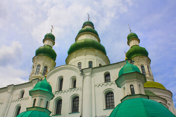 Fototapeta na wymiar Eletskiy Assumption monastery in Chernigov, Ukraine 