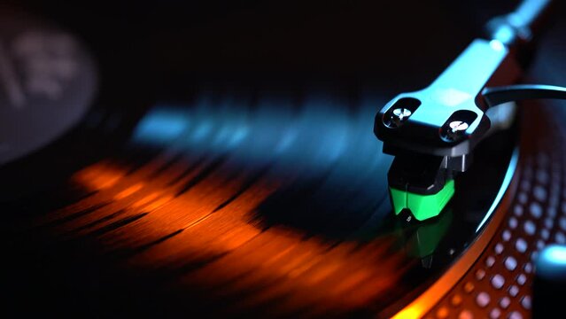 turntable needle on a rotating record