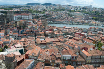 Fototapeta na wymiar Aerial view of Porto. Colorful houses and river