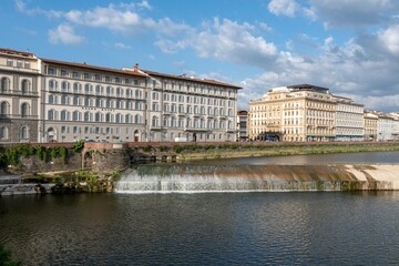 Fototapeta premium View of the Arno river in Florence and the Pescaia di Santa Rosa
