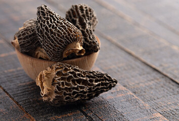 Wild Harvested Morel Mushrooms Trimmed and Dried - obrazy, fototapety, plakaty