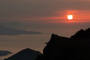 atardecer en la costa