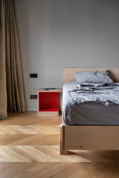 Apartment in contemporary style with wood furniture