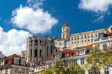 Fototapeta na wymiar Título: Lisboa, Portugal. April 10, 2022: Rossio square and Pedro IV monument. 