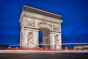 Fototapeta na wymiar Arc de Triomphe & Blue Hour