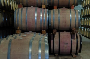 Barricas en bodegas de Santo Tom&aacute;s en el Valle de Guadalupe, Ensenada, Baja California, M&eacute;xico.

Barrels in Bodegas de Santo Tomas in Valle de Guadalupe, Ensenada, Baja California, Mexico