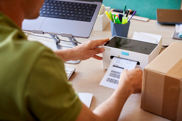 Logistic manager printing address sticker