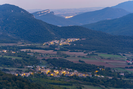 Vista de Baquedano desde el Balcon de Pilatos (Navarra, España).