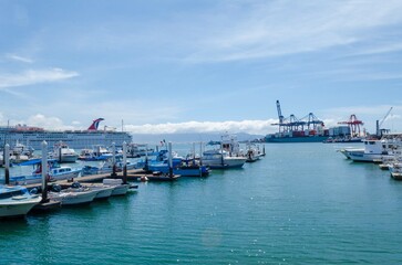 Hermoso cielo azul en el Malecón y puerto de Ensenada, Baja California, México.
Beautiful blue...