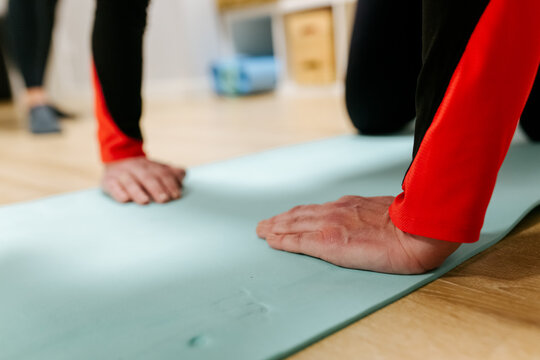 Mother and baby attending a postpartum recovery class