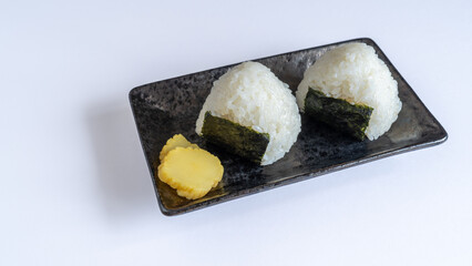 日本のおにぎり・たくあん