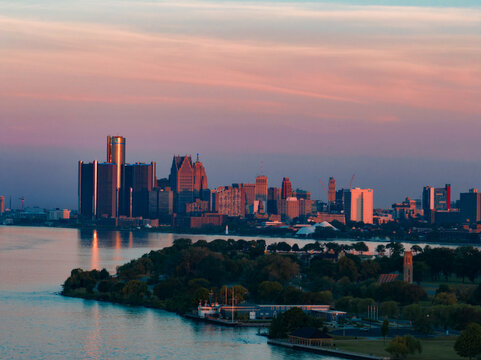 Detroit at sunrise from Belle Isle