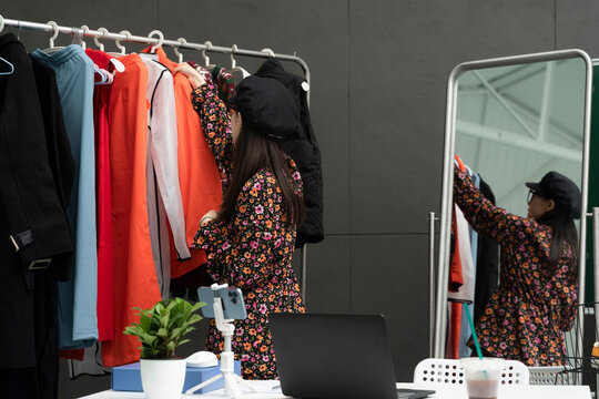 woman designer  broadcasting