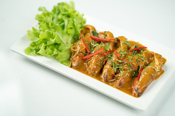 Stir Fried Shrimp with Thai Curry
