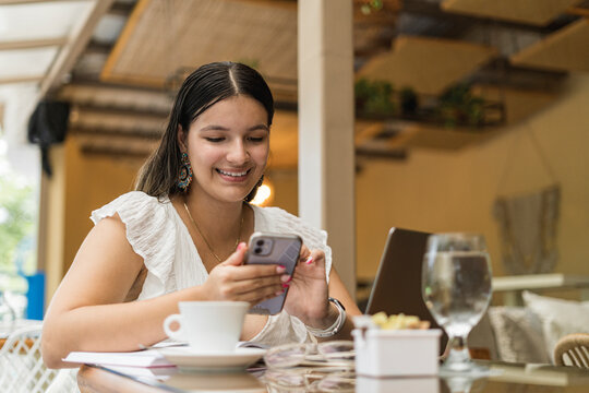 Businesswoman with a cell phone.