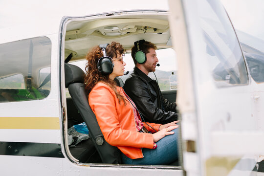 Couple preppared to fly