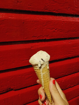 Mobile Image of a Dripping Ice Cream Cone