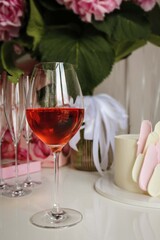 red wine and flowers on the party