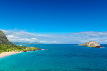 Fototapeta premium Rabbit Island and the Beach from the Macapu'u Point Observatory