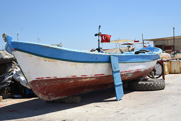 Fischerboot im Dock