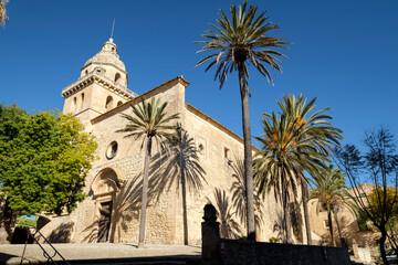 Fototapeta na wymiar Iglesia de San Bartolomé, Montuïri, Es Pla, Mallorca, balearic islands, Spain