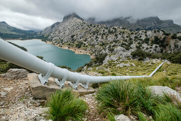 tubería de impulsón de agua Gorg Blau - Cúber , Escorca, Paraje natural de la Serra de...