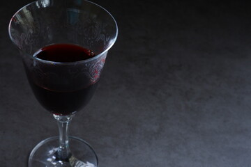 赤ワインのグラス