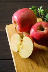 りんご (青森県産)