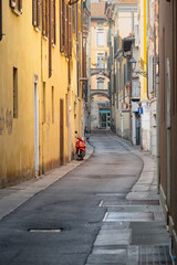 A typical alley in Italy.