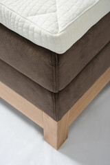 detail of bed 
