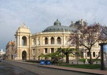 Fototapeta na wymiar Opera House in Odessa, Ukraine 