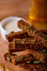 Crackers with rosemary and garlic