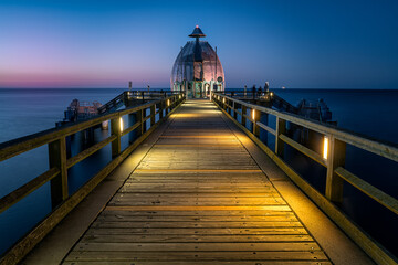 Diving bell in the evening