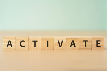 アクティベートのイメージ｜「ACTIVATE」と書かれたブロック
