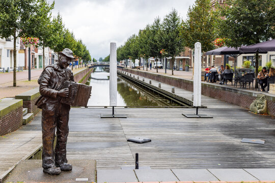 Drachten, The Nethrlands: Statue from Speelman Peije in the shopping center of Drachten, Friesland The Netherlands .