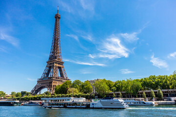 Fototapeta na wymiar Erkundung der schönen Hauptstadt Frankreichs - Paris - Île-de-France - Frankreich