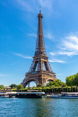 Obraz na płótnie Canvas Erkundung der schönen Hauptstadt Frankreichs - Paris - Île-de-France - Frankreich