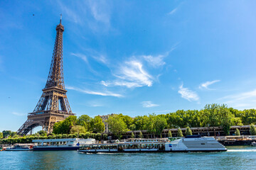Obraz premium Erkundung der schönen Hauptstadt Frankreichs - Paris - Île-de-France - Frankreich