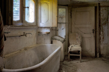 Urbex Vecchio Bagno Abbandonato Vasca da Bagno