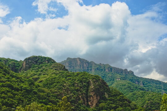 Monta&ntilde;as de Tepoztl&aacute;n