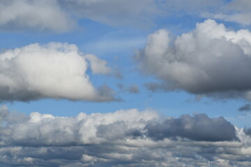 Obraz premium A cloudy sky, Sainte-Apolline, Québec, Canada